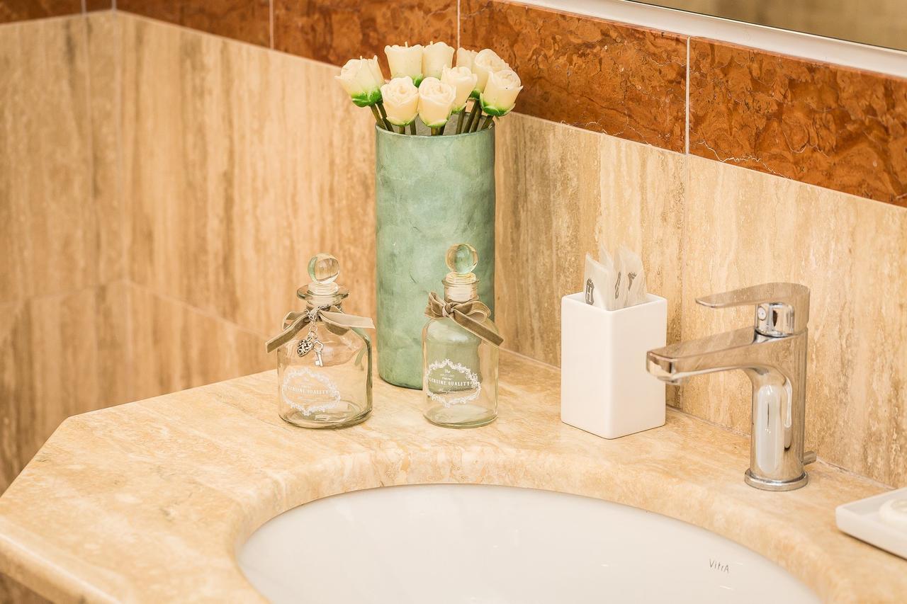 Prestigious Apartment Via Barberini Rome Luaran gambar